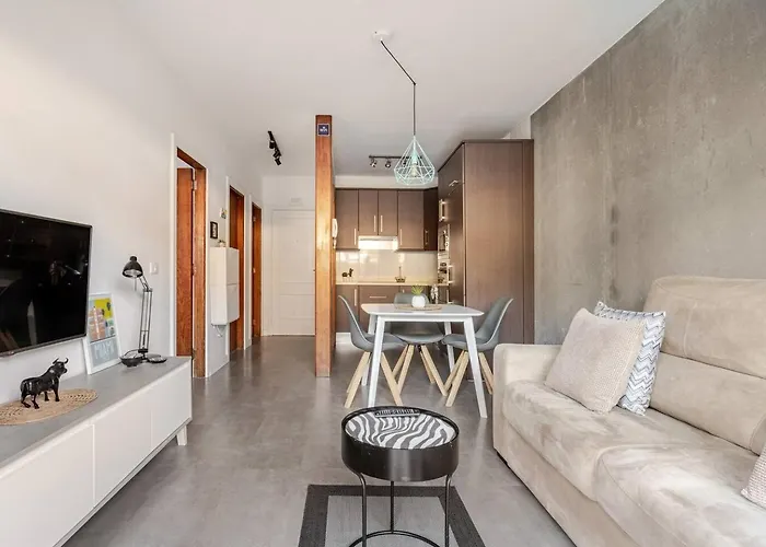 Alma Elegant Candelaria