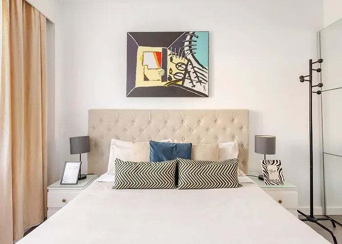 Alma Elegant Candelaria